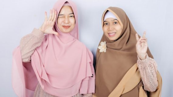 Ragam Jenis dan Bahan Baju Muslim untuk Tampil Anggun dan Modis