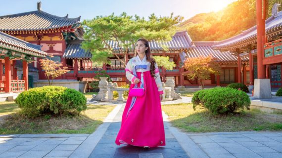 Memperkenalkan Gaun Korea: Sejarah, Desain, dan Makna di Balik Busana Ikonik