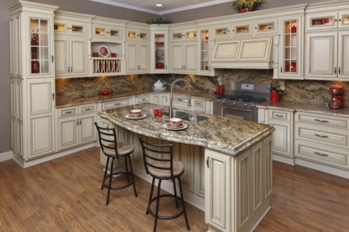 Colonial cabinets revival